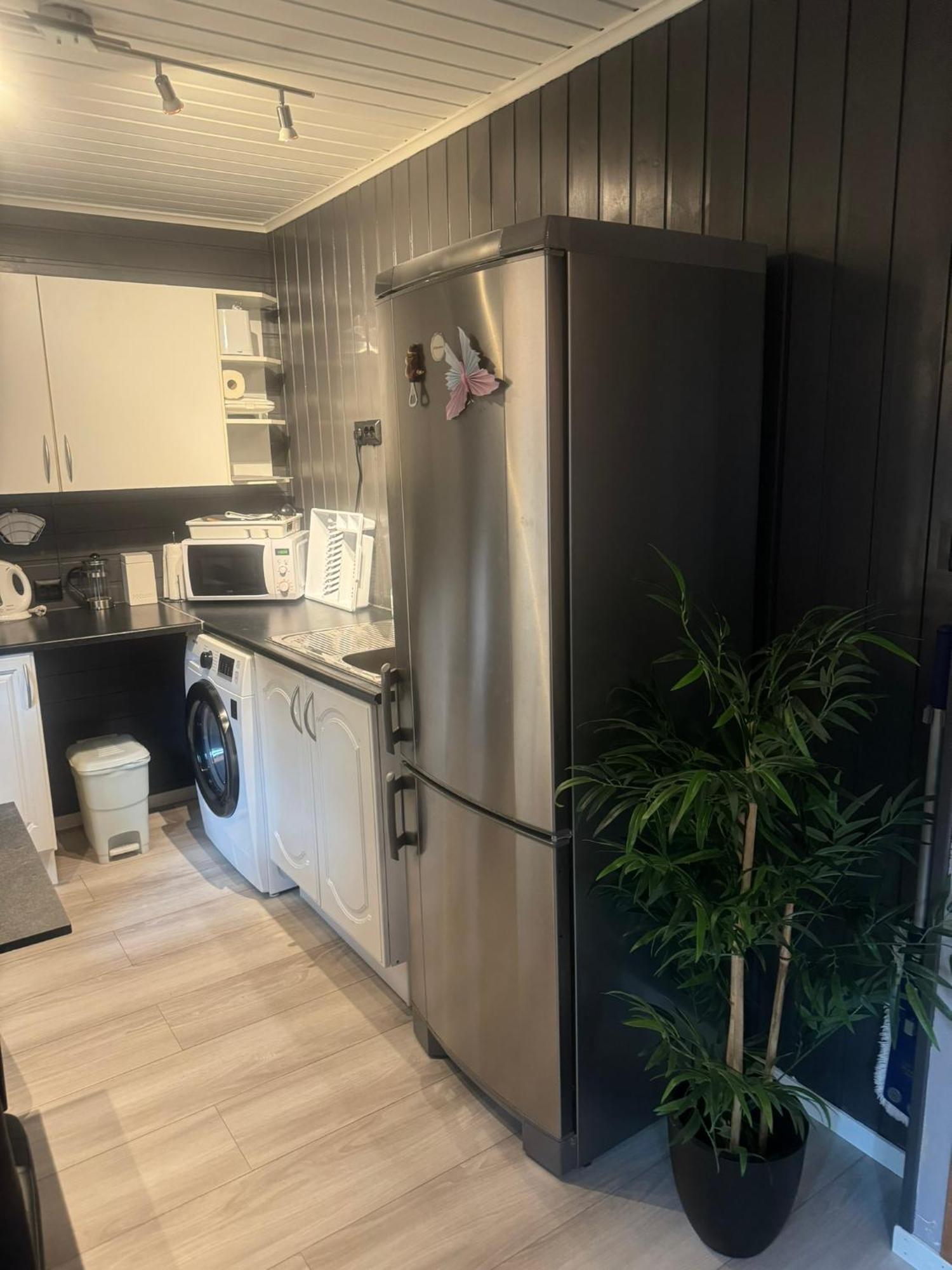Very Centrally Located Apartment With Free Parking Tromsø Esterno foto
