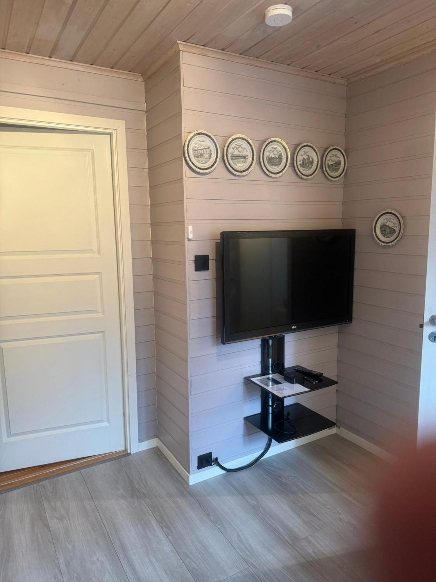 Very Centrally Located Apartment With Free Parking Tromsø Esterno foto